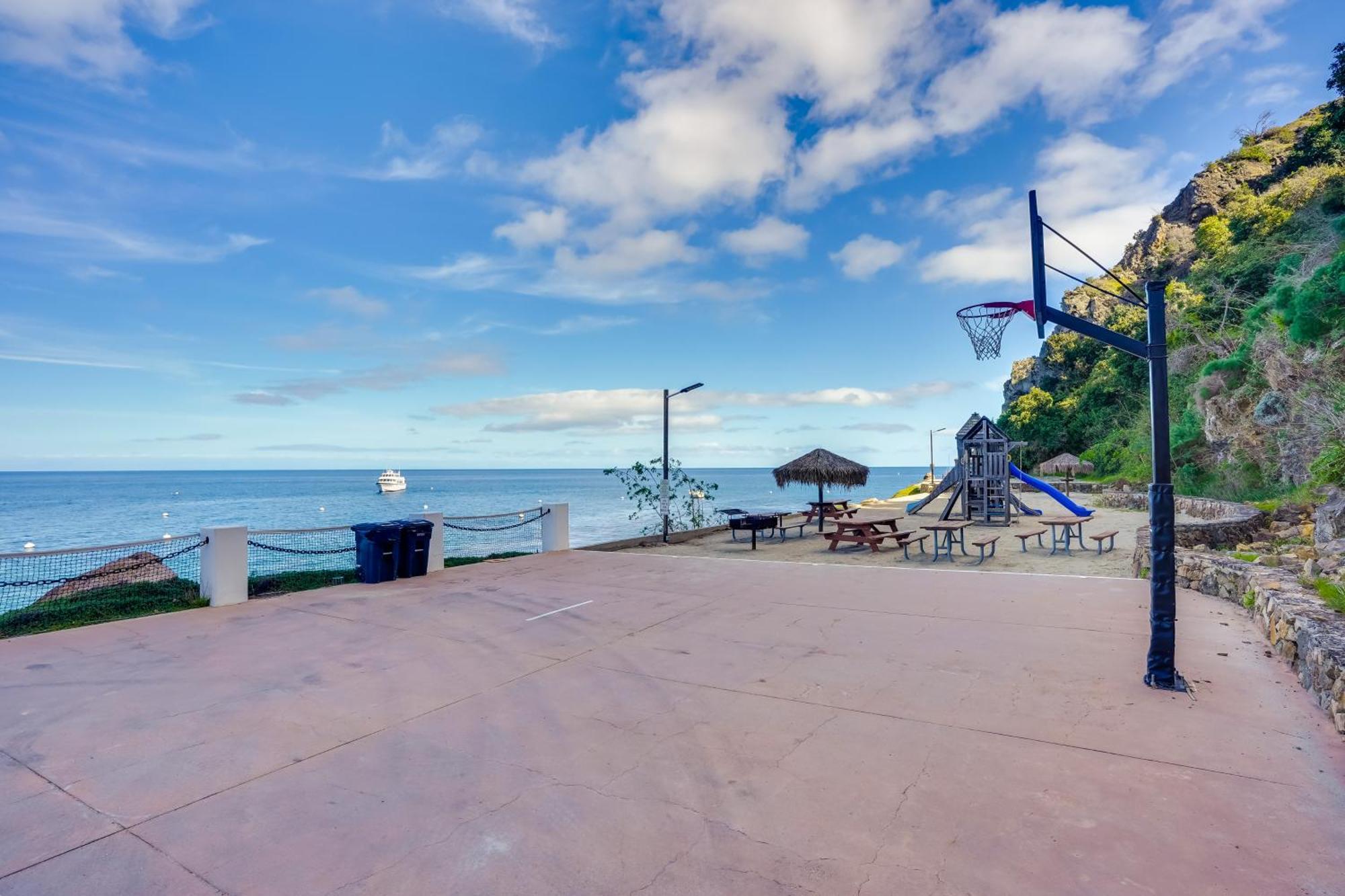 Gorgeous Catalina Island Condo With Golf Cart! 阿瓦隆 外观 照片